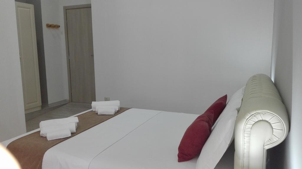 Brilliant Camere Trieste Bagian luar foto