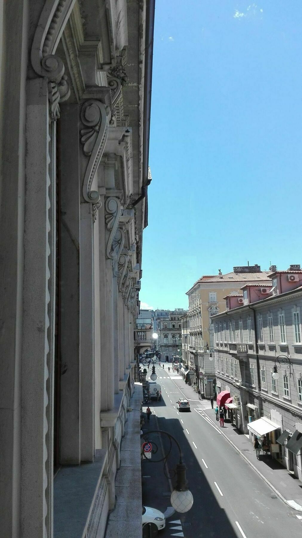 Brilliant Camere Trieste Bagian luar foto